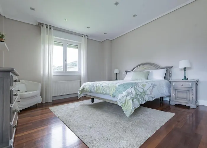 Villaloaz Βίλα Liendo